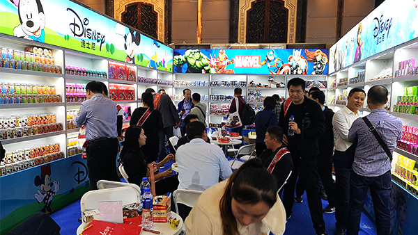 云海游戏食品展会现场